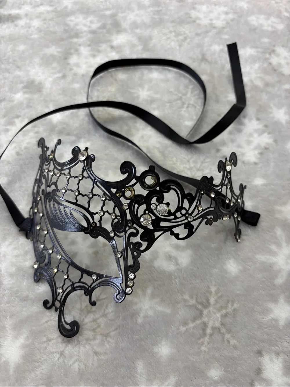 Black Filigree Rhinestone Masquerade Mask - Elegant Women Accessories